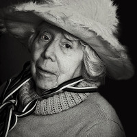 Helmut May - Porträt - Dame mit Hut