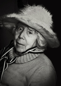 Helmut May - Porträt - Dame mit Hut