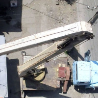 LKW mit Hebebühne - von ganz oben gesehen