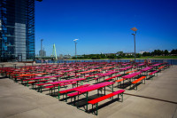 Weinfestvorbereitungsbänke