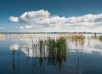 Blick von Altwarp nach Neuwarp (Nowe Warpno PL)