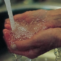 Wasser hilft kühlen