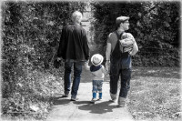 Drei-Generationen-Enkel-Sohn-Großpapa 