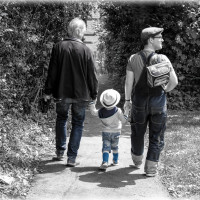 Drei-Generationen-Enkel-Sohn-Gro&szlig;papa 